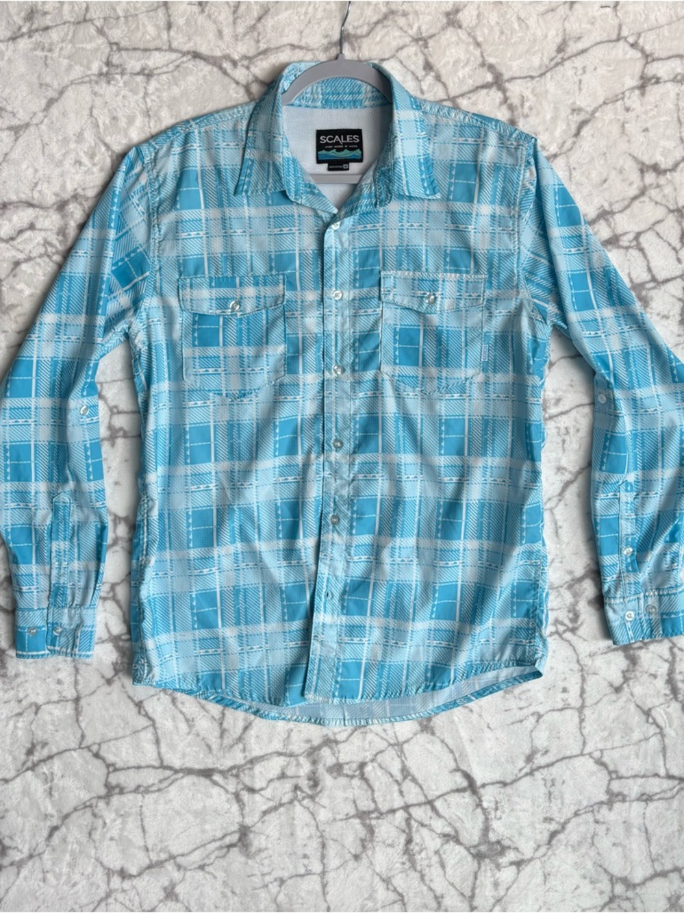SCALES Fishing Shirt Long Sleeved Men’s M Blue Plaid Breathable Mesh Vented Back